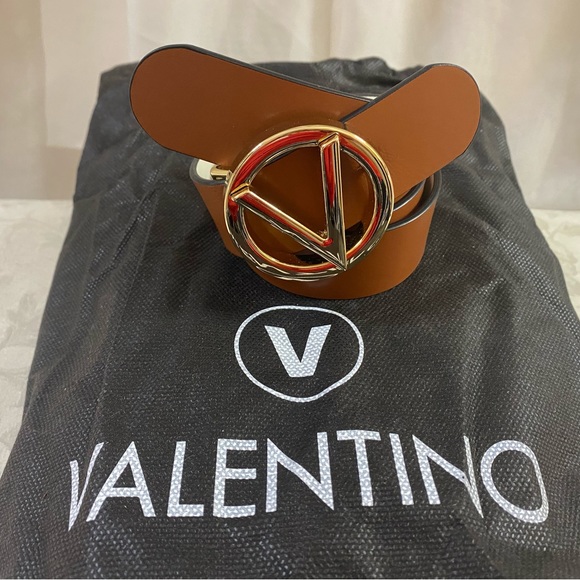 🆕 Valentino, by Mario Valentino Reversible Belt😍 - Picture 3 of 8